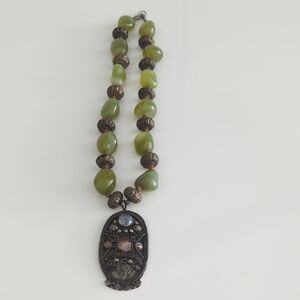 Green Beaded Necklace with Ornate Pendant + Jewelry Stand - New